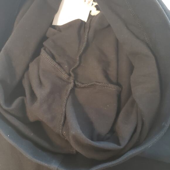 Good American Essential Legging in Black Size Medium - Picture 4 of 8